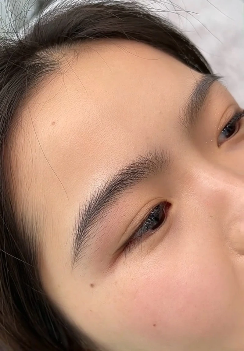 Sợi Jolie Brows Tạo Khối Đậm Nhạt Chuẩn Mày Thật